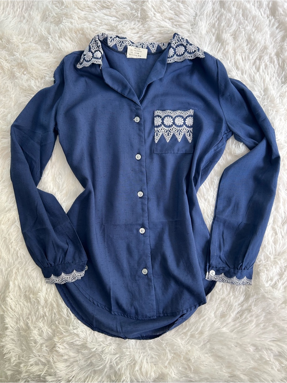 Vintage Royal Blouse Navy Lace Collar Button Front Top